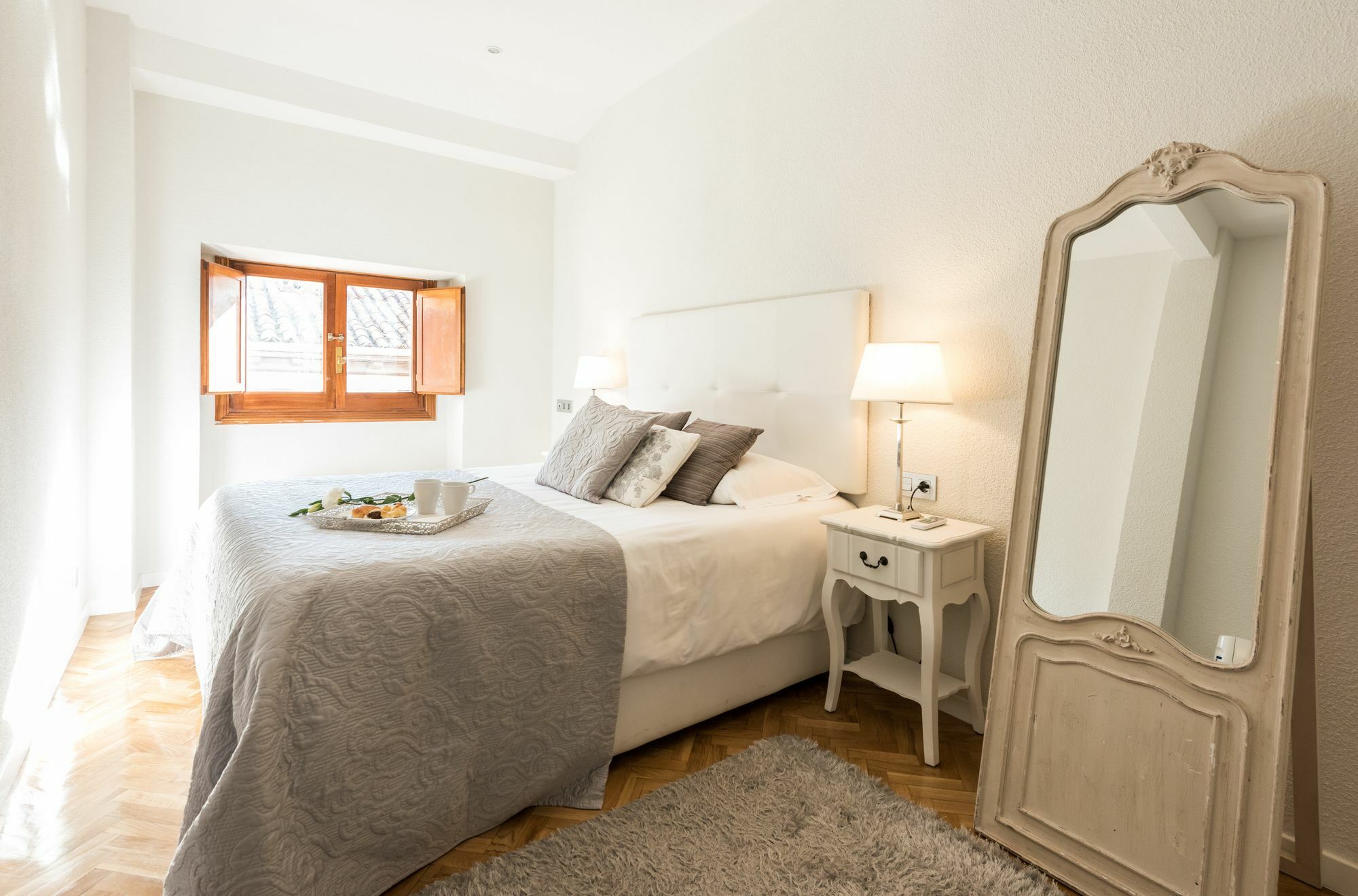 Apartament Atico En Chueca By Madflats Collection Madryt Zewnętrze zdjęcie