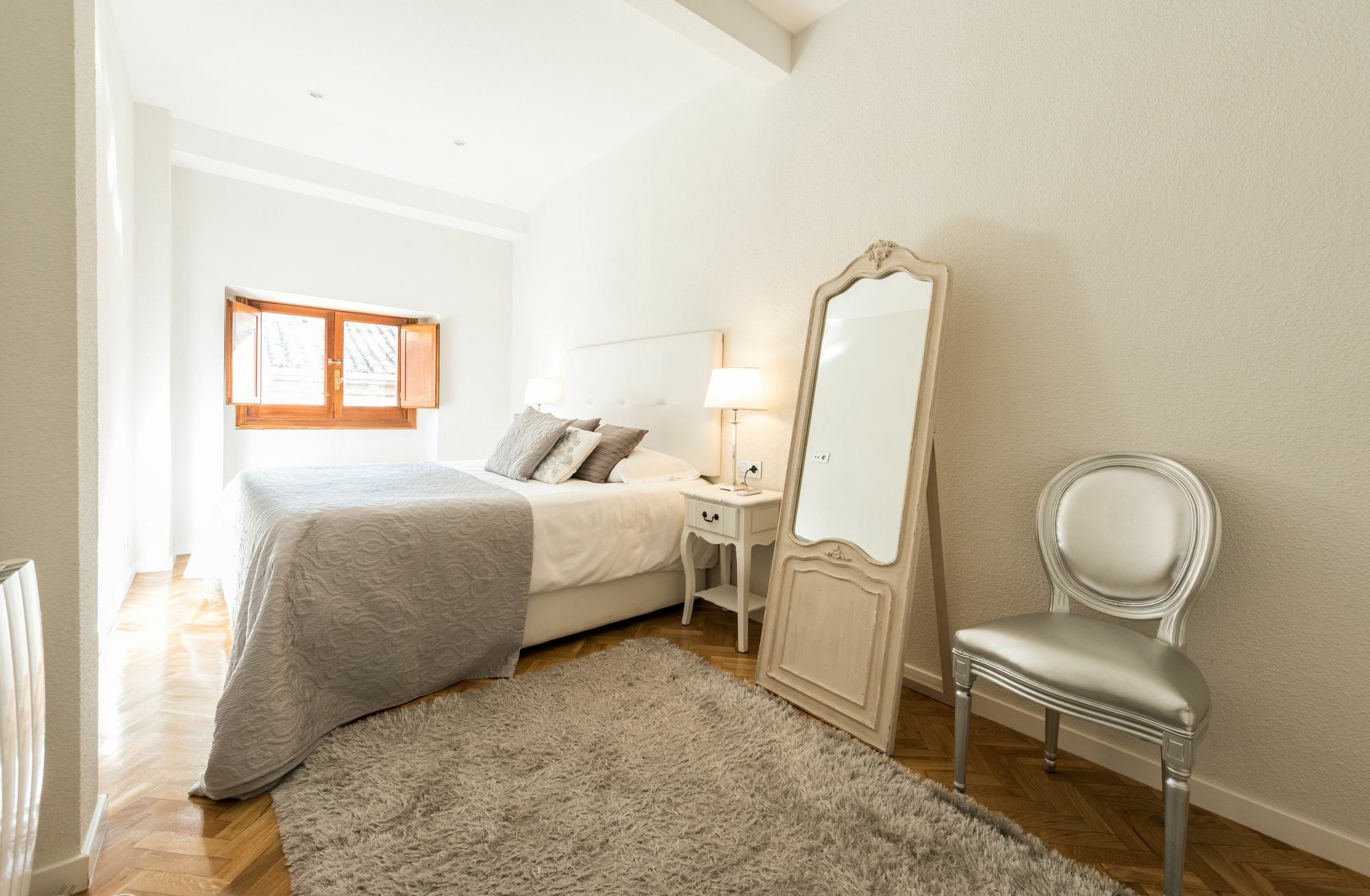 Apartament Atico En Chueca By Madflats Collection Madryt Zewnętrze zdjęcie